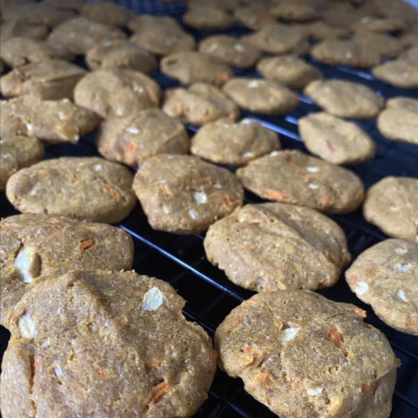 Peanut Butter and Carrot Dog Treats