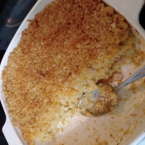 Mena's Baked Macaroni and Cheese with Caramelized Onion