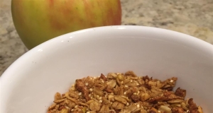 Apple Oat-Quinoa Granola
