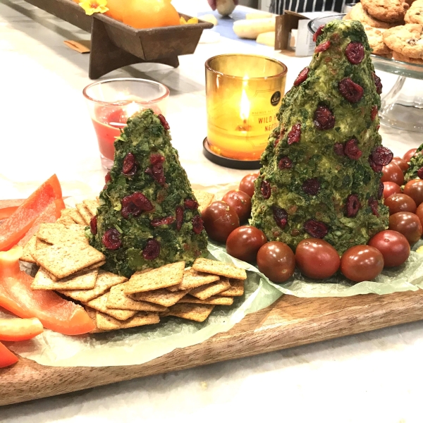 Cream Cheese, Havarti, and Parmesan Herbed Christmas Tree