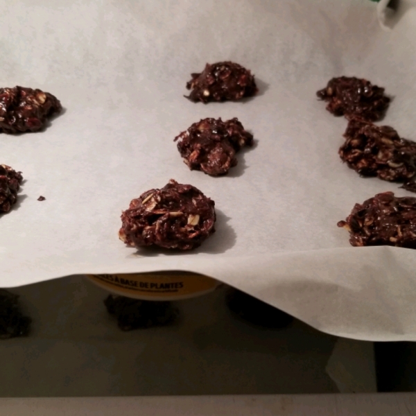No Bake Chocolate Oatmeal Cookies