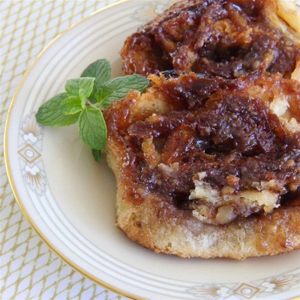 Apple Walnut Cinnamon Rolls