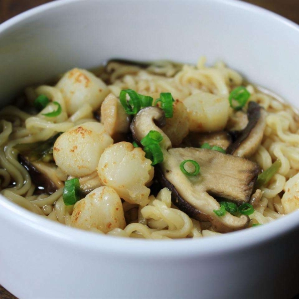 Authentic Japanese Scallop Soup with Ramen Noodles