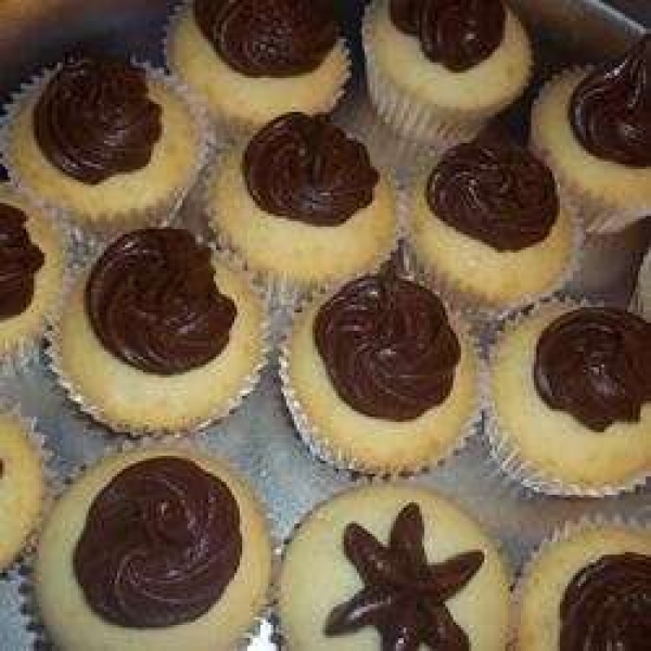 Easy Chocolate Cream Cheese Frosting