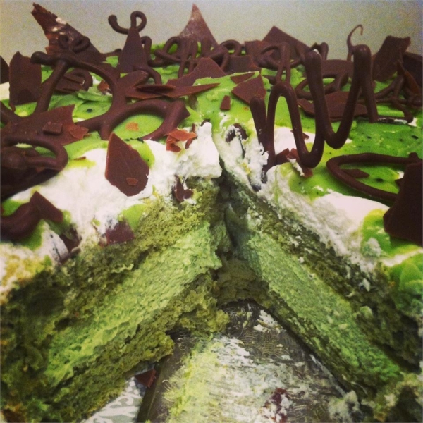 Matcha-Mascarpone Layer Cake