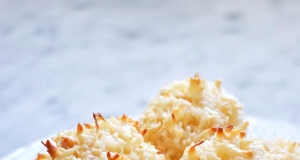 Pina Colada Macaroons