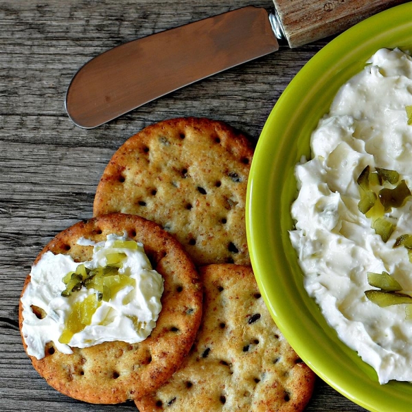 Ultra Low-Fat Dill Pickle Dip