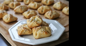 Everything Bagel Crescent Bites
