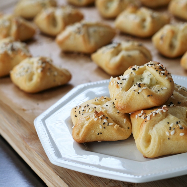 Everything Bagel Crescent Bites