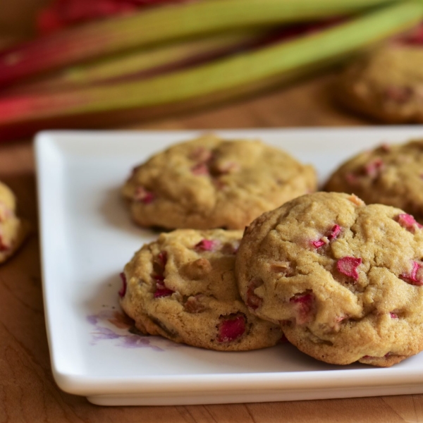 Rhubarb Ginger Cookies