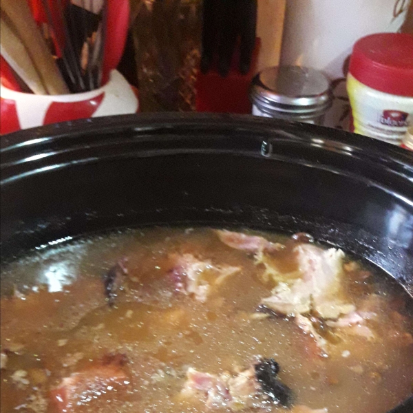 Slow Cooker Pinto Bean Bonanza