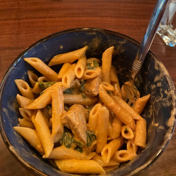 Creamy Tomato-Chicken Pasta