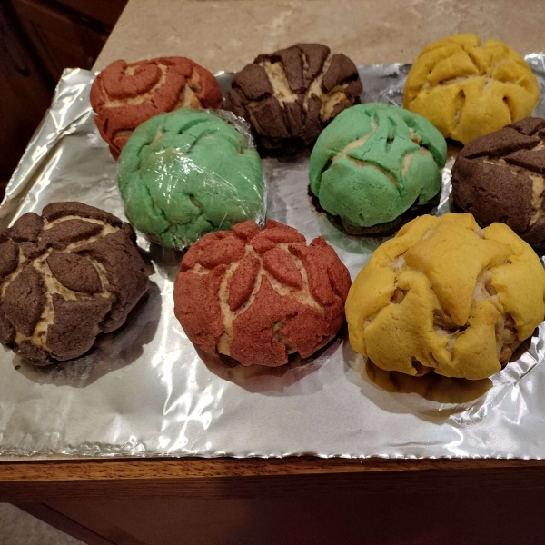 Conchas (Mexican Sweet Bread)