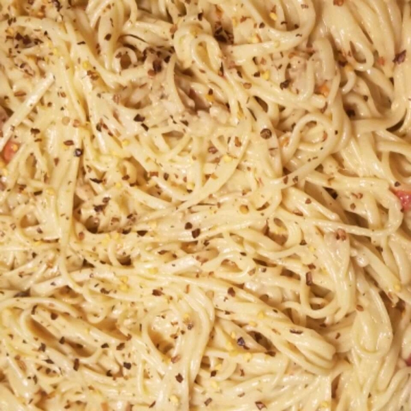 Creamy Linguine with Clam Sauce