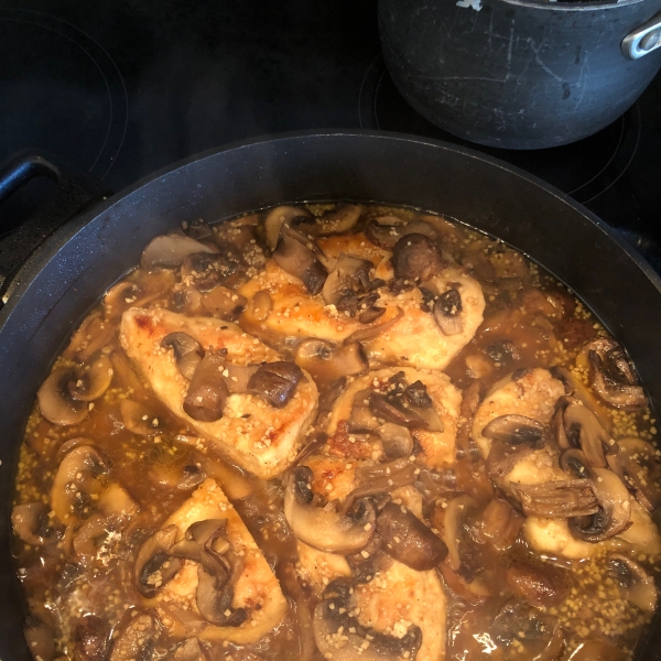 Chicken Marsala Over White Rice