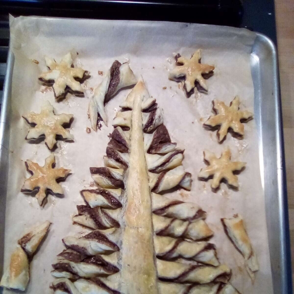 Nutella Pastry Christmas Tree