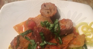 Zucchini Pasta with Roasted Red Pepper Sauce and Chicken