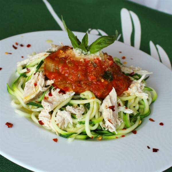 Zucchini Pasta with Roasted Red Pepper Sauce and Chicken