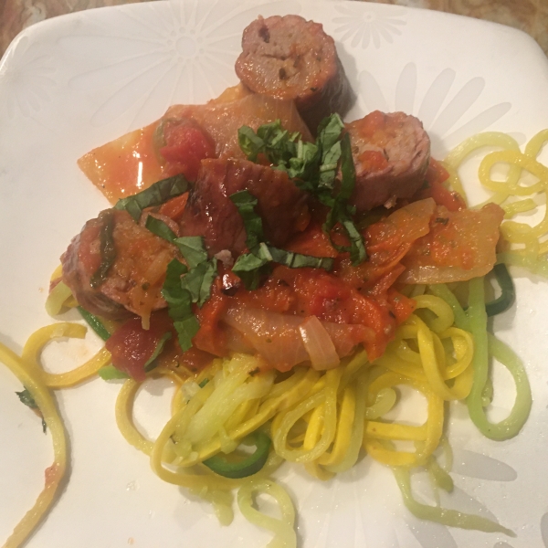 Zucchini Pasta with Roasted Red Pepper Sauce and Chicken
