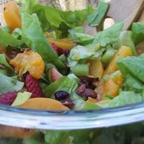 The Really Good Salad Recipe with Pieces of Fruit