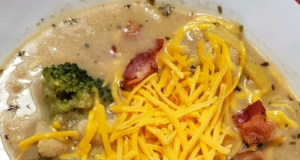 Bacon-Cheddar Cauliflower Chowder