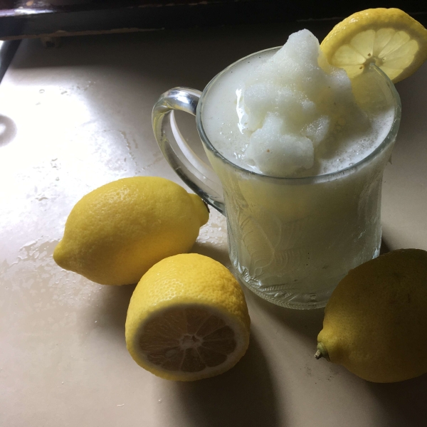 Refreshingly Tart Lemonade Slushie