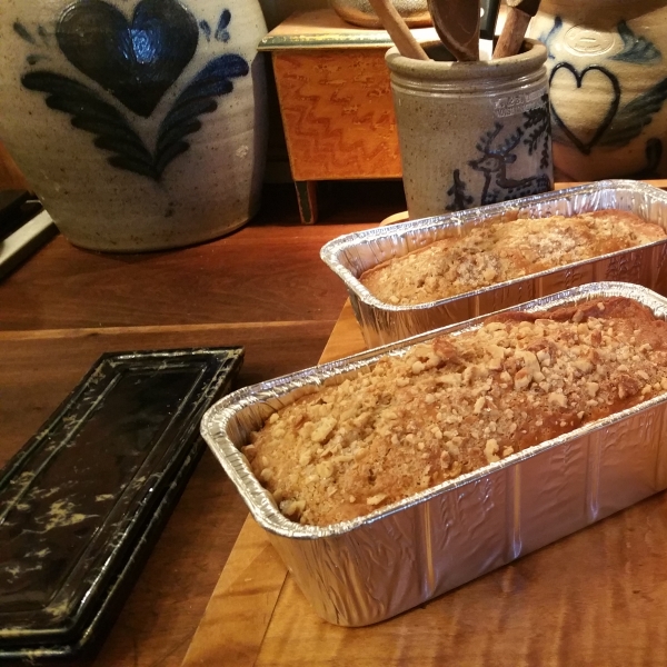 Lauri's Yummy Nut Bread