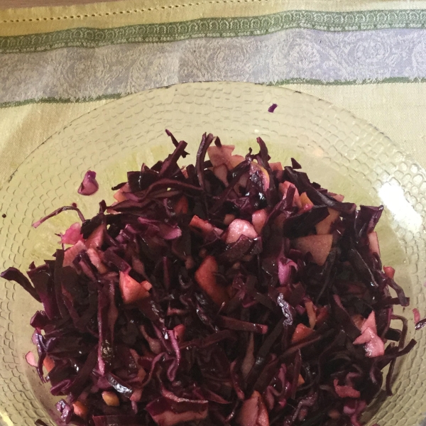 Red Cabbage Salad with Apples
