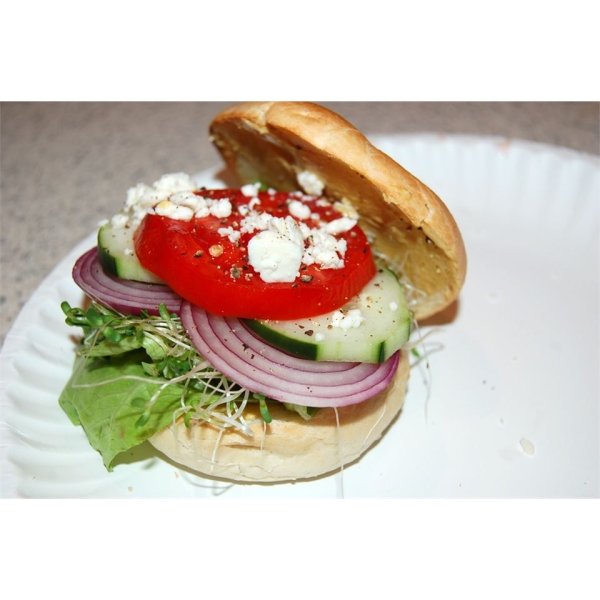 Fresh Veggie Bagel Sandwich