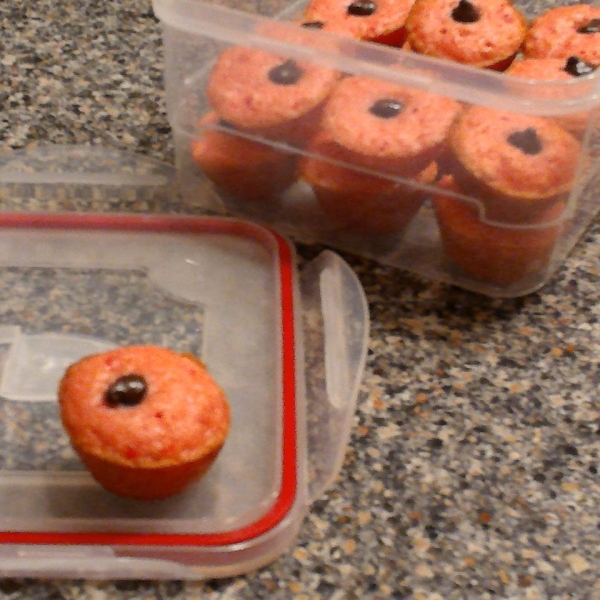 Mountain Dew® Strawberry Cupcakes