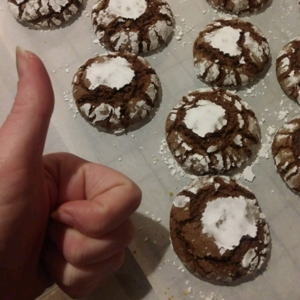 Chocolate Mint Crinkle Cookies