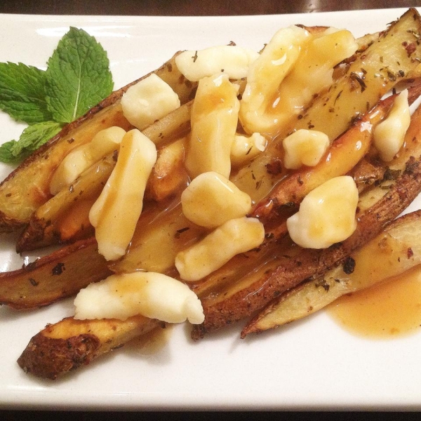 Greek Seasoned Poutine