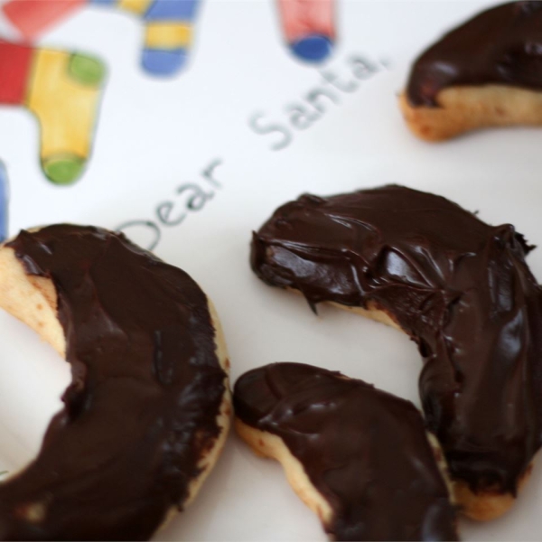 Almond Crescents III