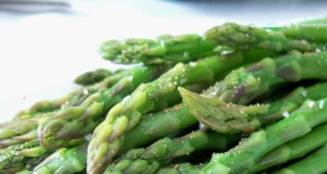 Simply Steamed Asparagus