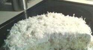 Old Fashioned Coconut Cake