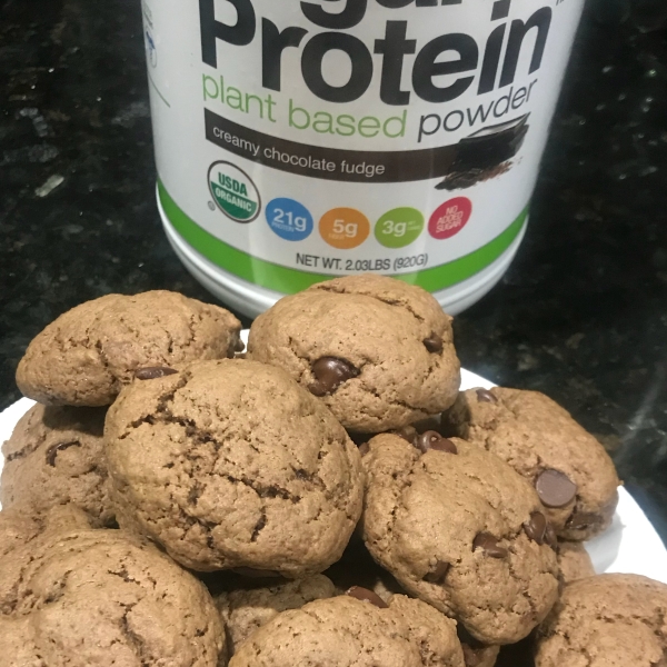 Protein Peanut Butter Chocolate Chip Cookies