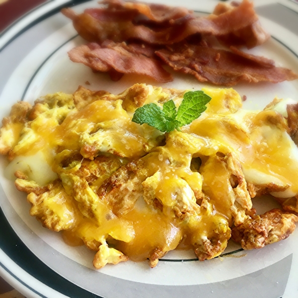 Turmeric Eggs and Cheese