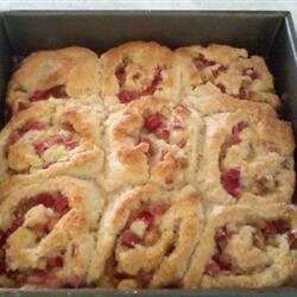 Rhubarb Cranberry Roll Ups