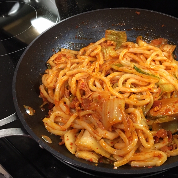 Kimchi Udon Noodle Stir-Fry