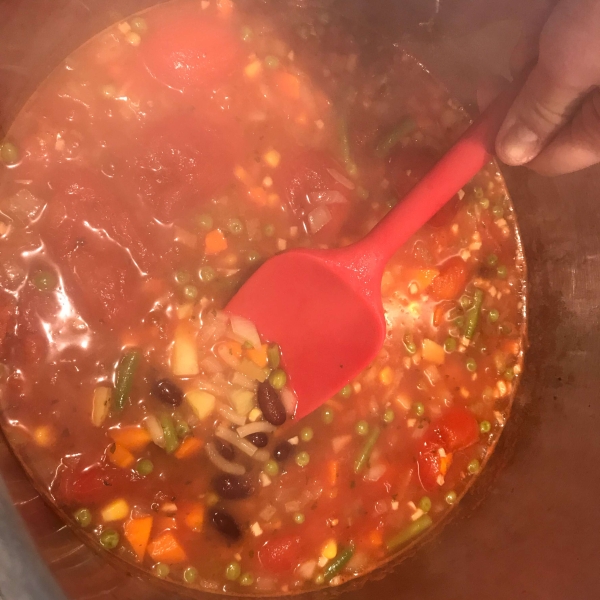 Hearty Minestrone Soup