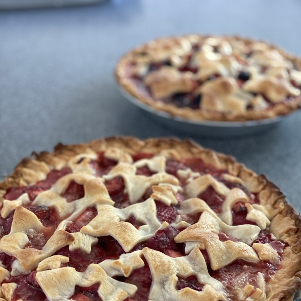Most Spectacular Strawberry Pie