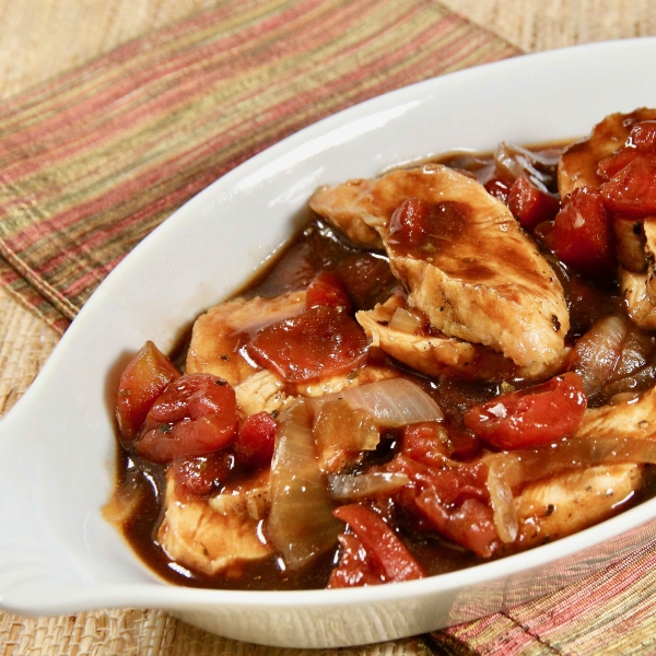 Grilled Chicken Breasts with Balsamic Sauce