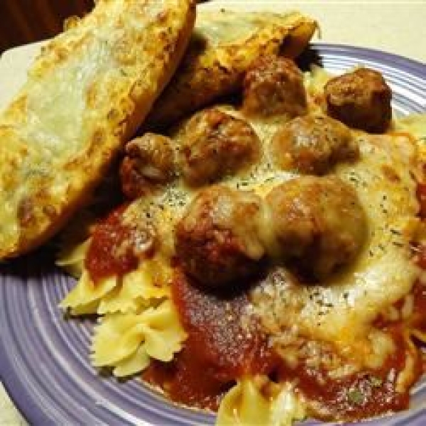 Simple Red Sauce with Pasta
