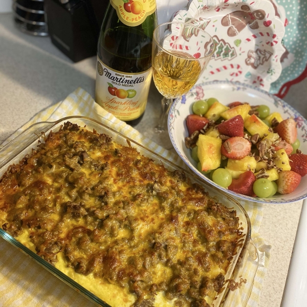 Best Breakfast Casserole (Hash Browns & Eggs)