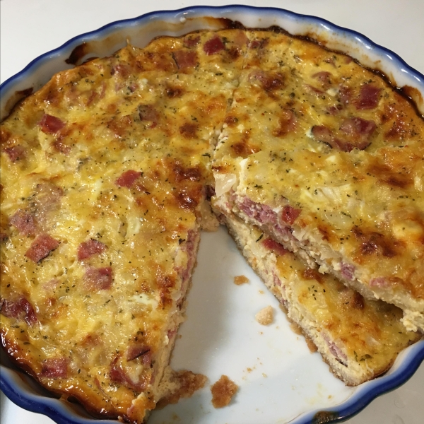 Low Carb and Gluten Free Quiche Lorraine
