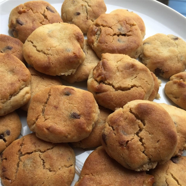 Famous Amos Chocolate Chip Cookies