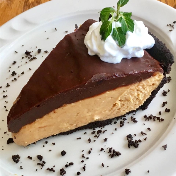 Peanut Butter Cup Pie