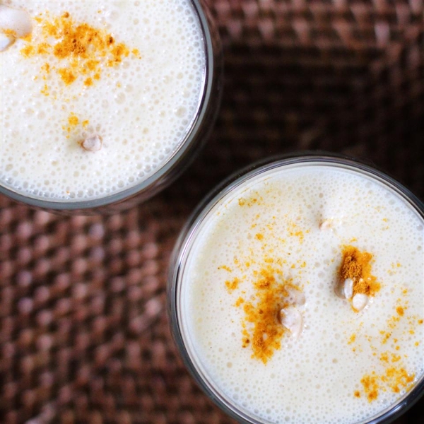 Turmeric Mango Smoothie