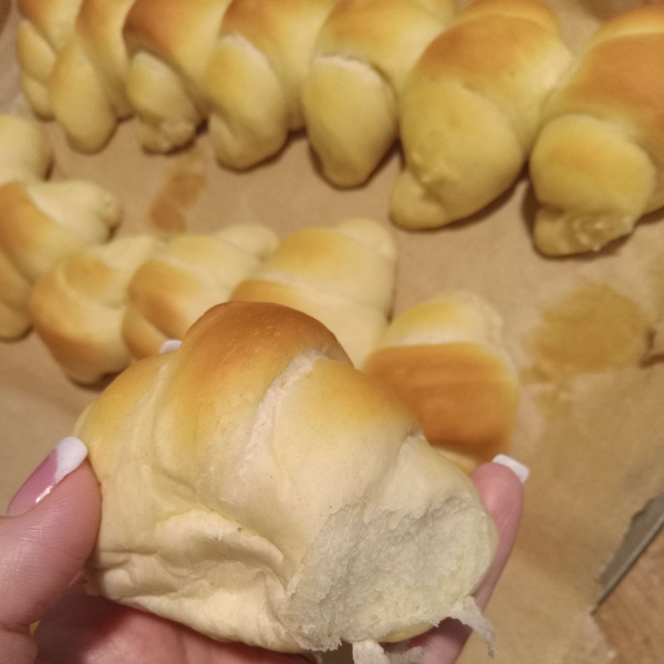 Sweet Dinner Rolls