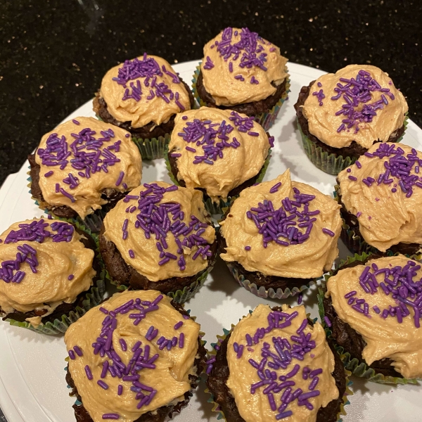 Vegan Fluffy Peanut Butter Frosting